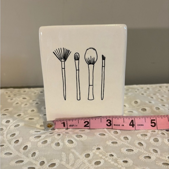 Rae Dunn Makeup Brush Vanity Storage - Picture 4 of 8